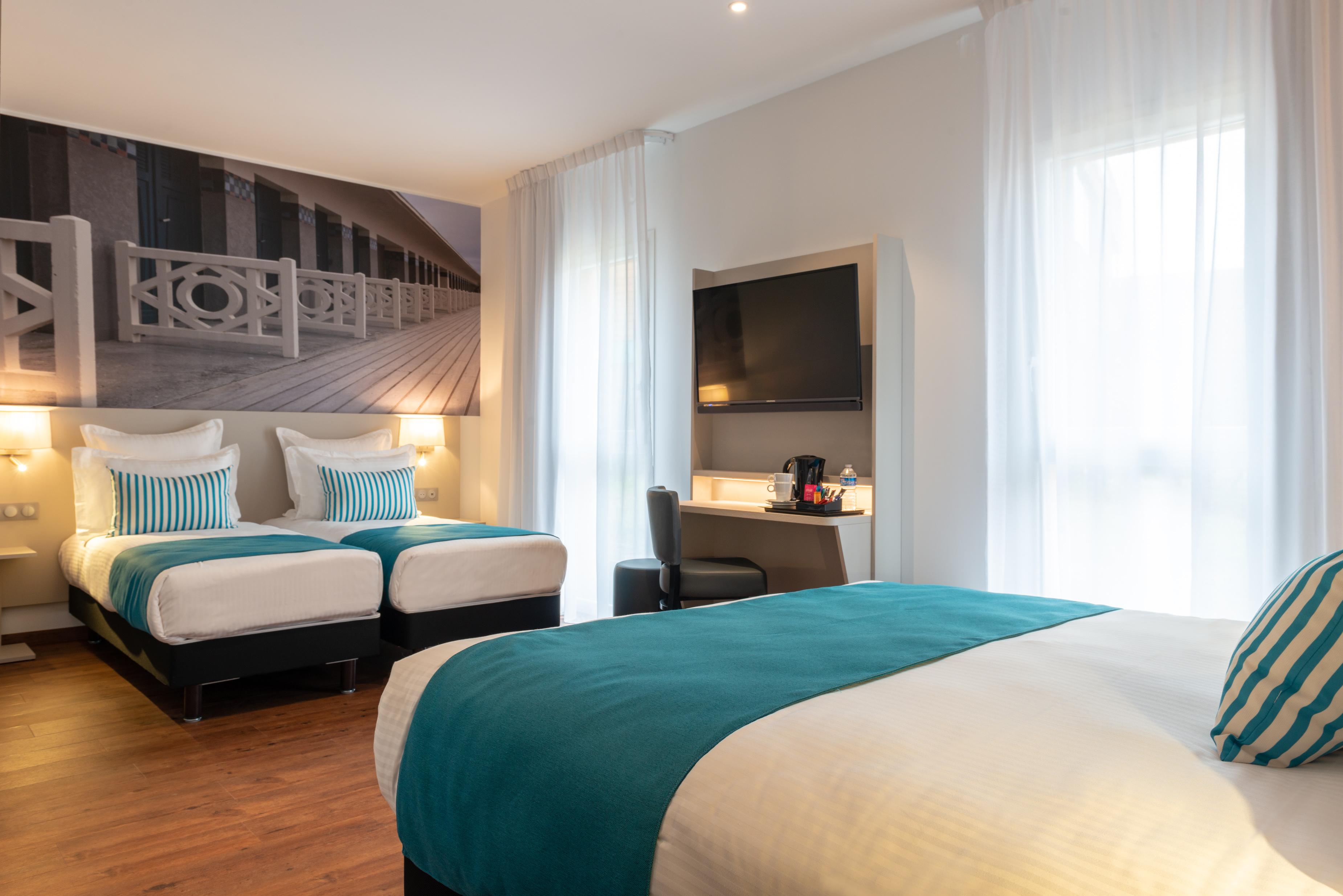 ดิ ออริจินัล ซิตี้ โฮเทล อากาดิน ปง-โตดแมร์ Hotel ปองต์-เอาเดแมร์ ภายนอก รูปภาพ